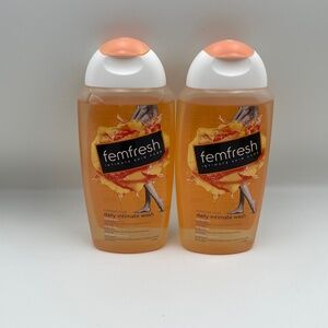 NEW x2 Femfresh Femfresh Daily Wash Everyday Intimate Care PH Balanced 250ml